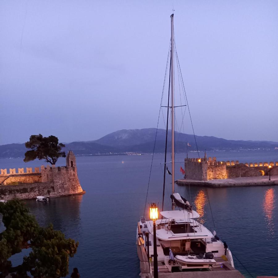 Casa Da Sogno Elegant Studio นาฟปาคตอส ภายนอก รูปภาพ